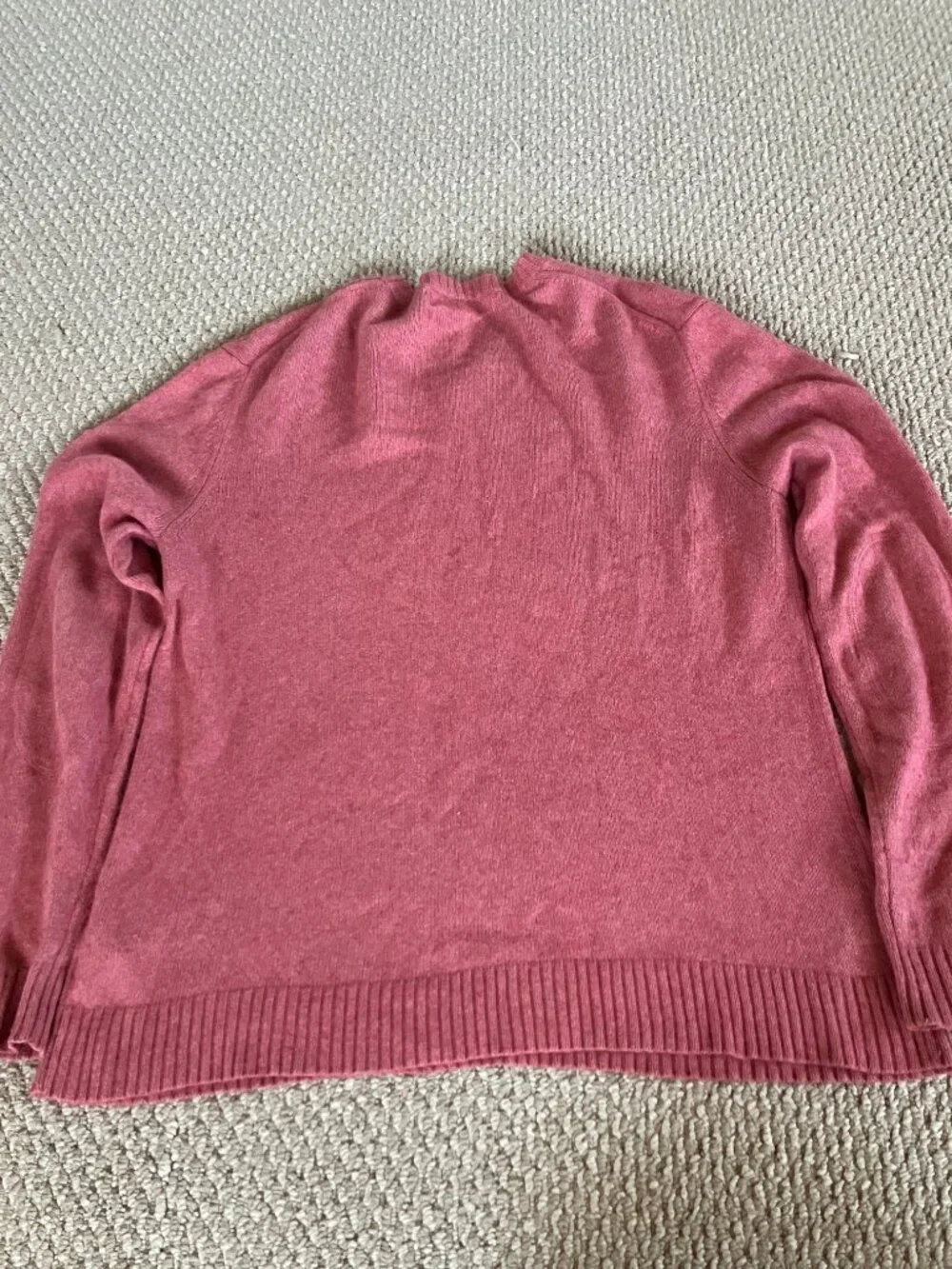 Banana Republic Luxury Winter Blend L Pink V-Neck Sweater Angora Rabbit Cashmere